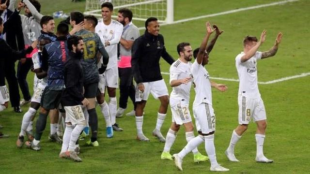 图片报：多特内部认为小贝林踢得过于保守，不过仍然信任他