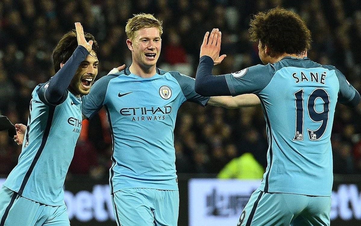 对朱利安·阿尔瓦雷斯的突然刹车