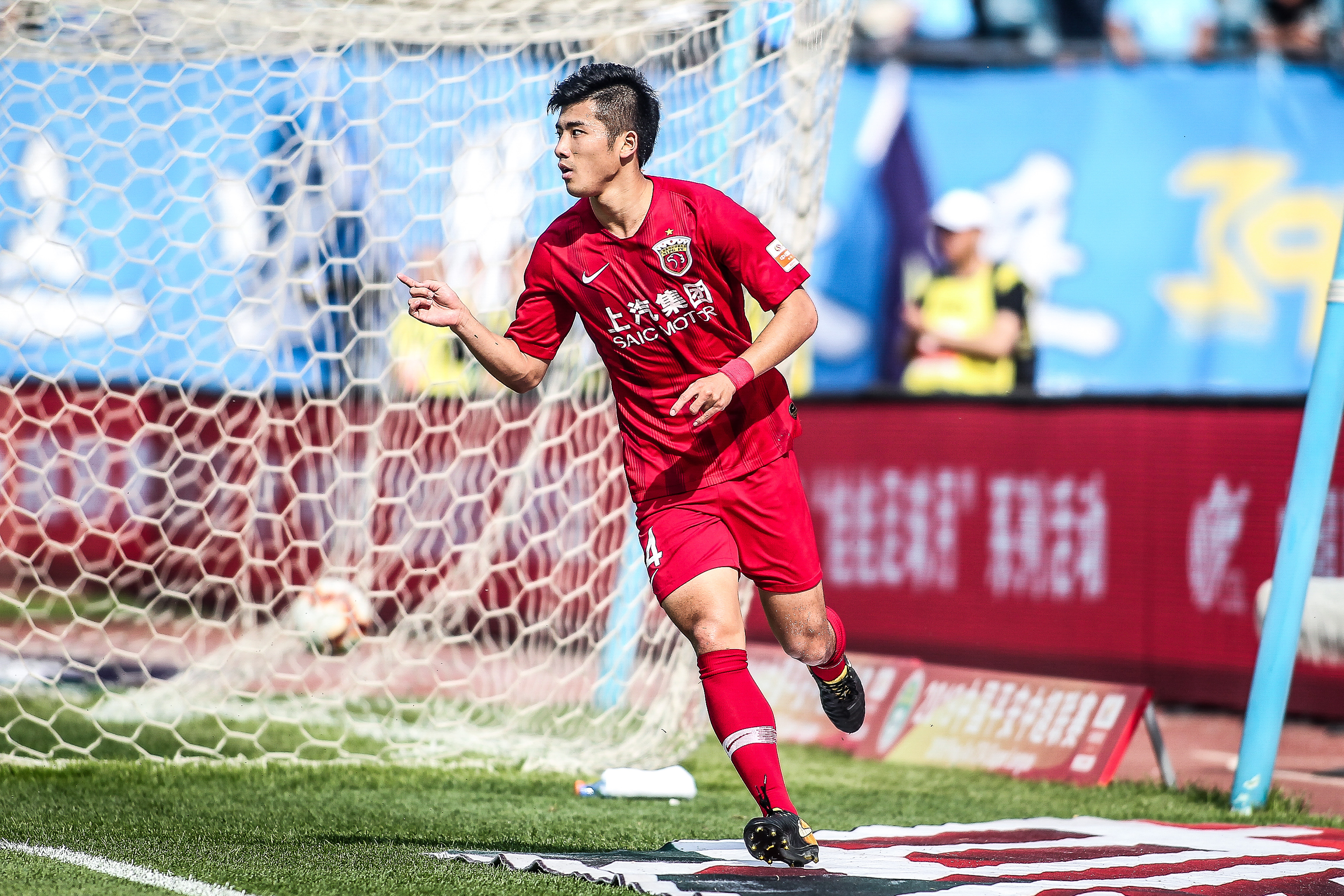 2025年重要赛事赛程表一览无遗，哪个瞬间是你的最爱！