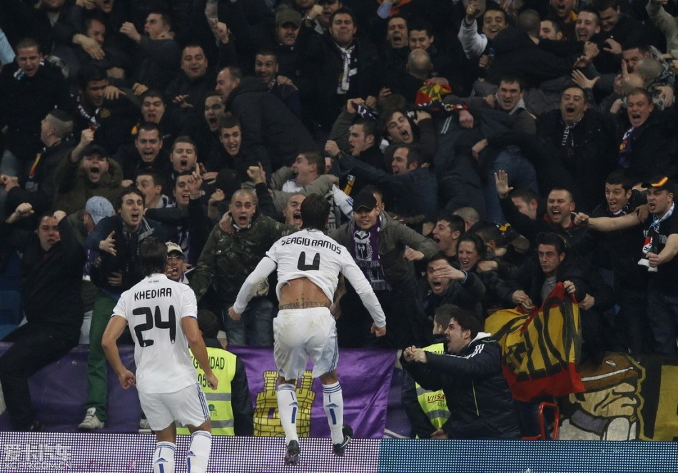 足球俱乐部财务与引援策略分析