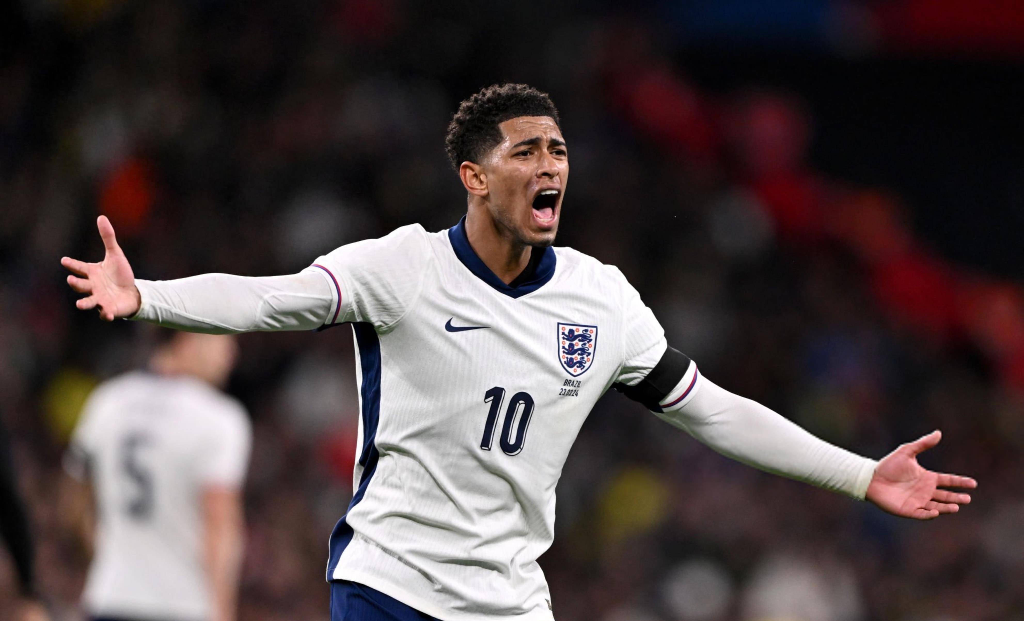 利物浦应对萨拉赫危机：与莱比锡就天才边锋迪奥曼德展开深入转会谈判