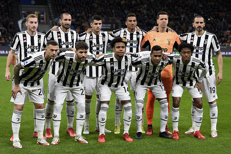 篮球湖人球员社媒晒训练日常